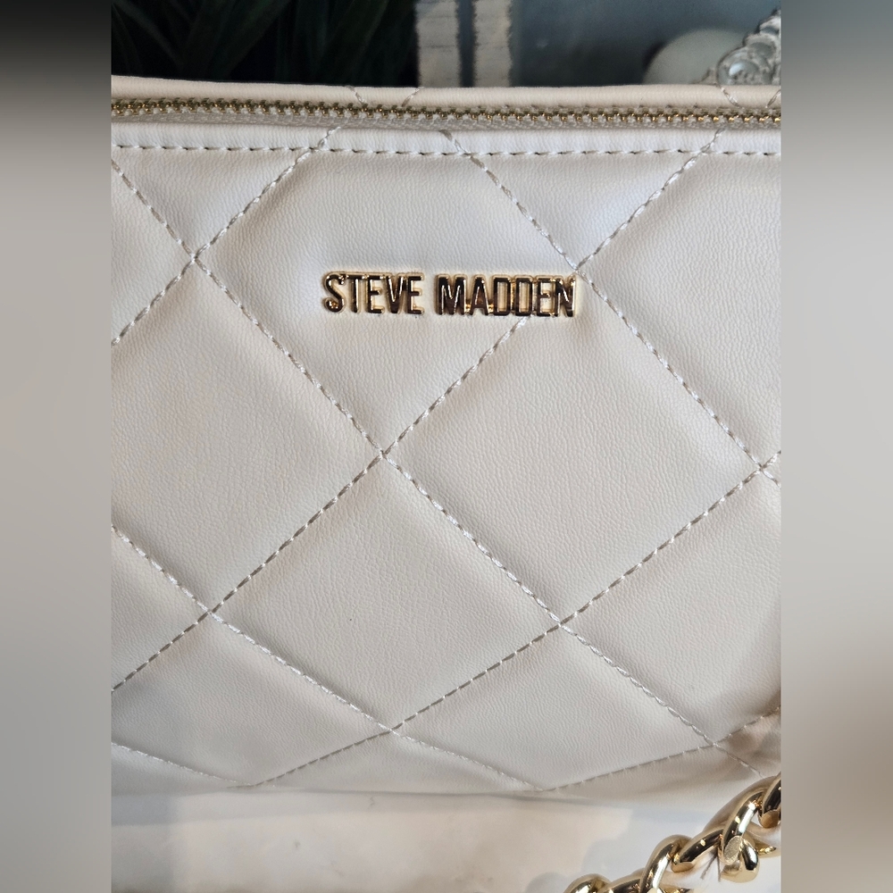 ✨ NWT Steve Madden Blexi Quilted Crossbody – Cream & Gold (Rare/Sold Out) - Picture 3 of 6